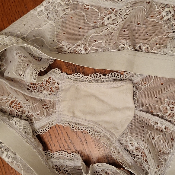 🆕️Joe's jeans Lace underwear , light gray and black - Picture 5 of 16